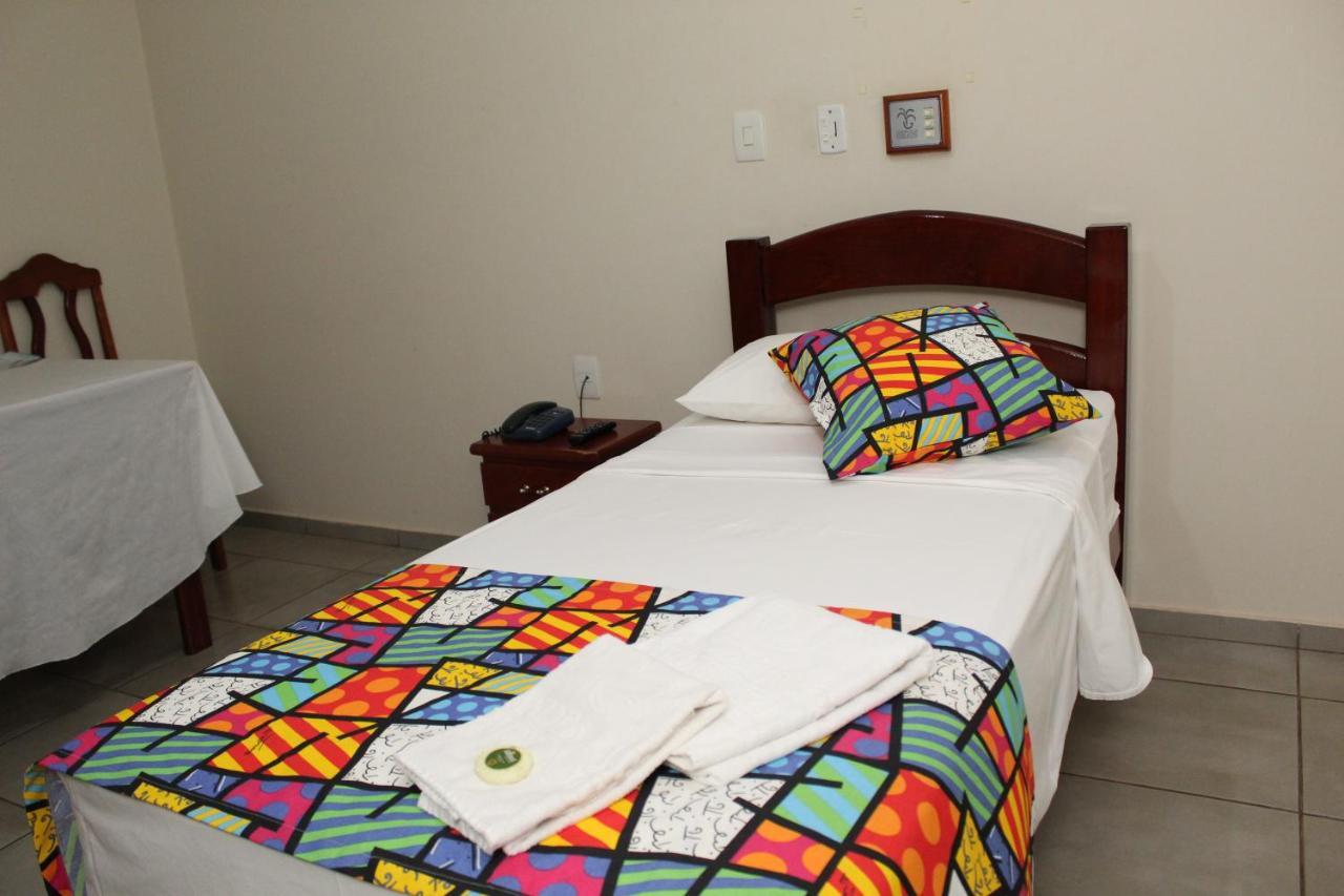 Grandes Lagos Park Hotel Jales 外观 照片