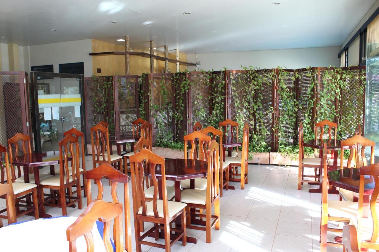 Grandes Lagos Park Hotel Jales 外观 照片
